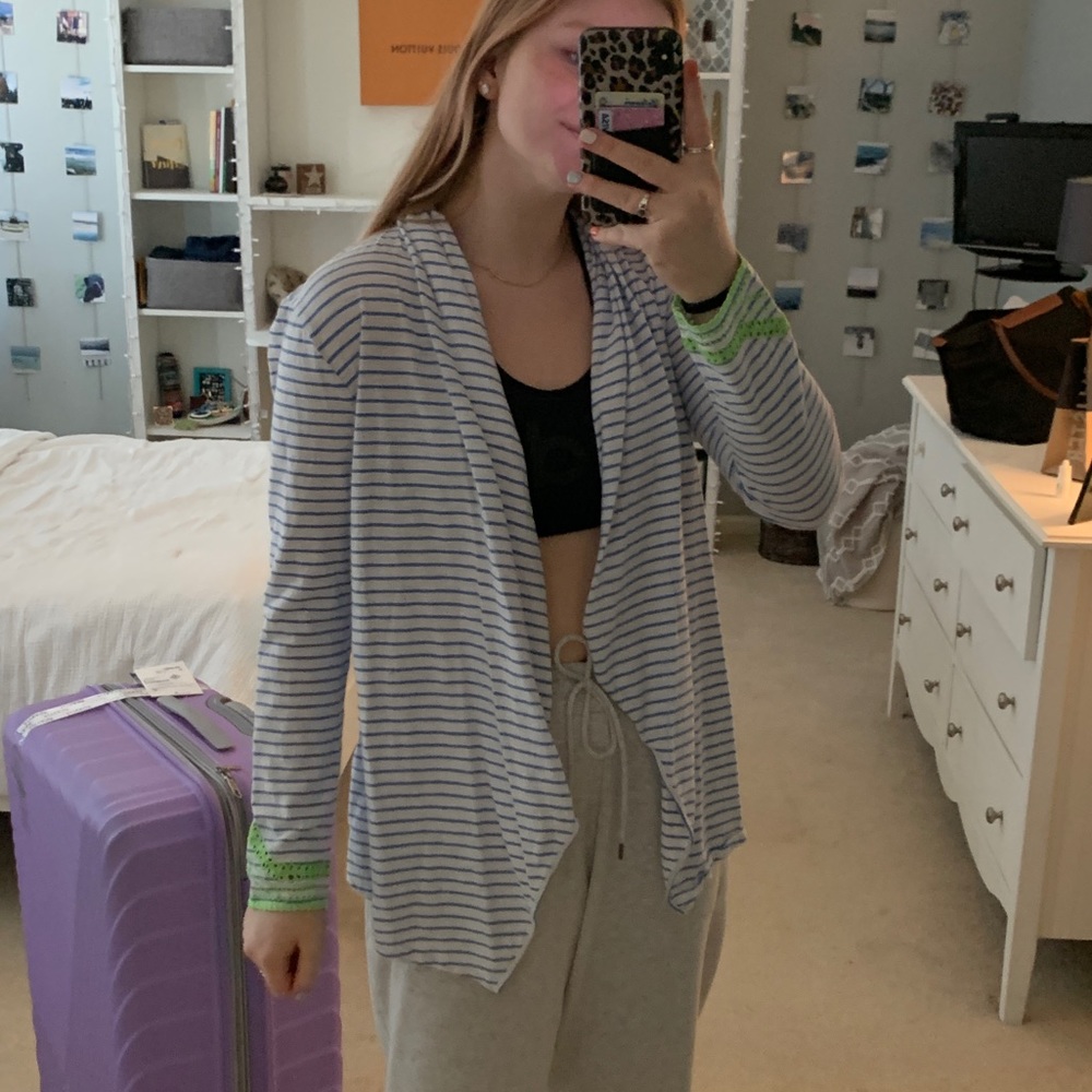 Vineyard vines blue striped cardigan w details